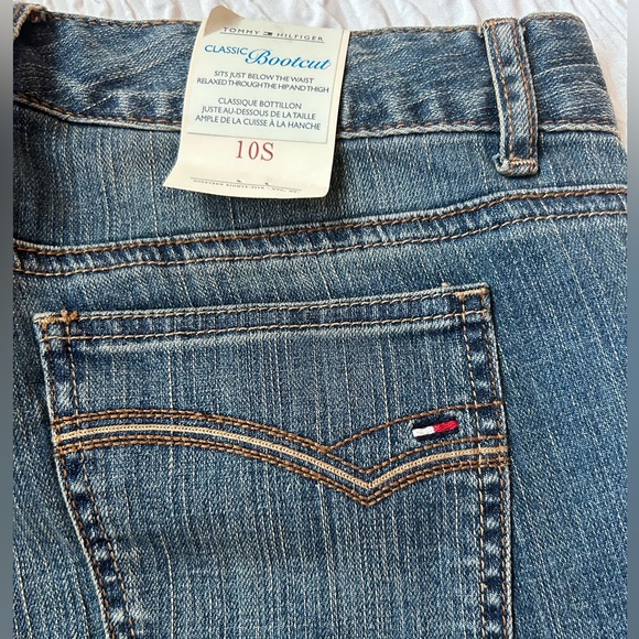 NWT - Tommy Hilfiger Classic Bootcut Women's Blue Jeans - Picture 12 of 15